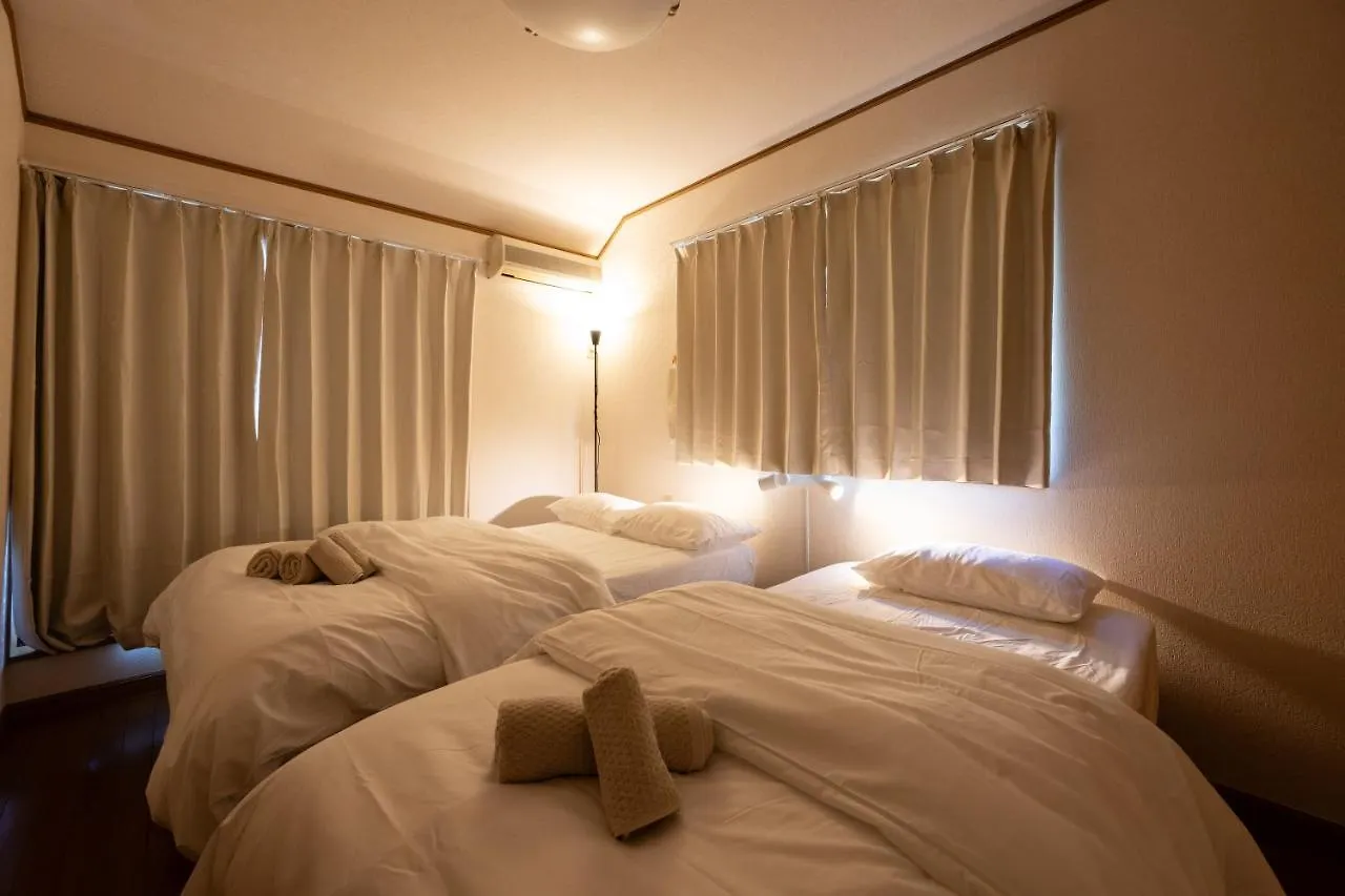 Villa More Tokyo 0*,